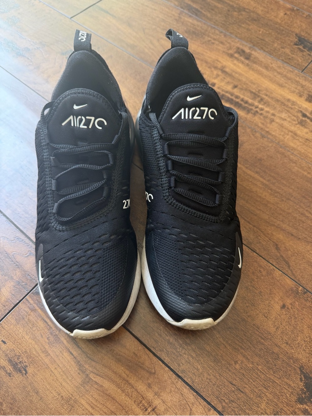 Nike Black 270